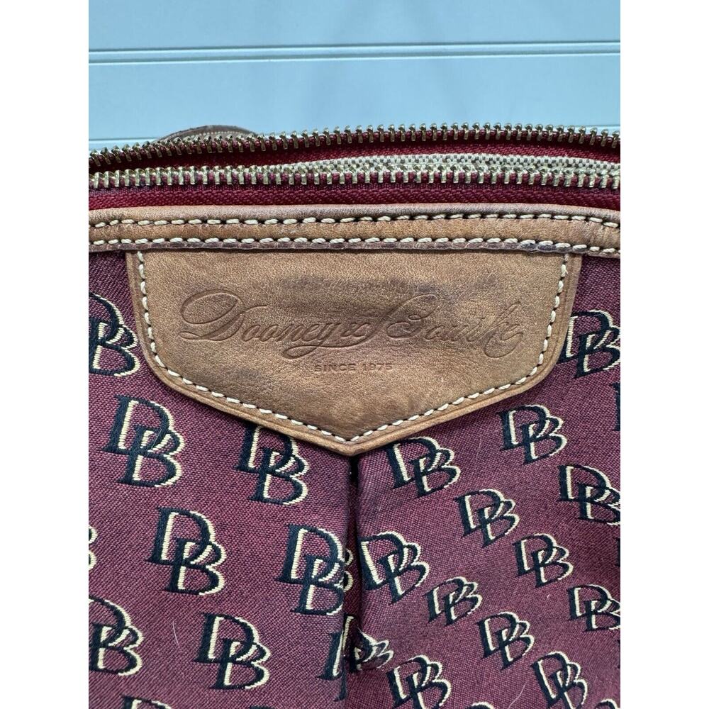 Authentic Dooney & Bourke Women's Red Gold Luxury Shoulder Bag - Picture 6 of 13